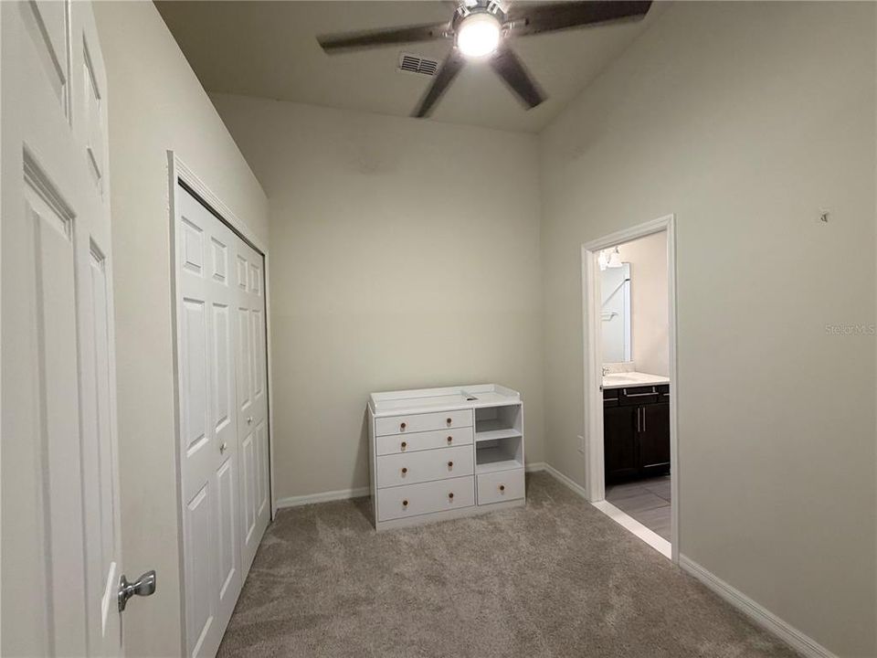 На продажу: $378,000 (2 спален, 2 ванн, 1706 Квадратных фут)