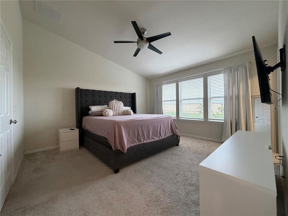 На продажу: $378,000 (2 спален, 2 ванн, 1706 Квадратных фут)