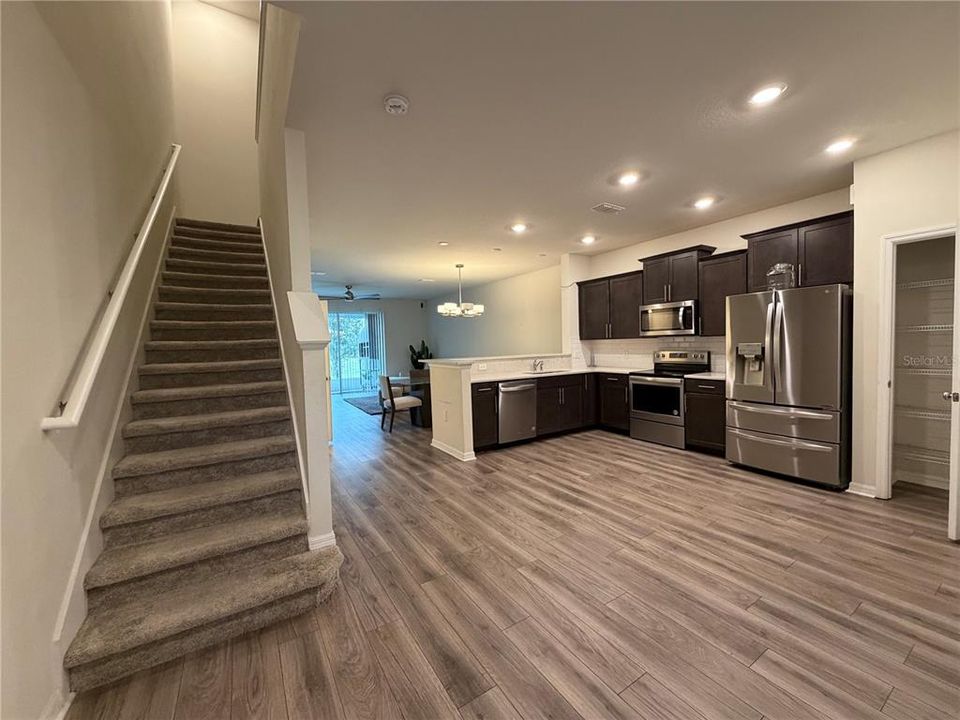 На продажу: $378,000 (2 спален, 2 ванн, 1706 Квадратных фут)