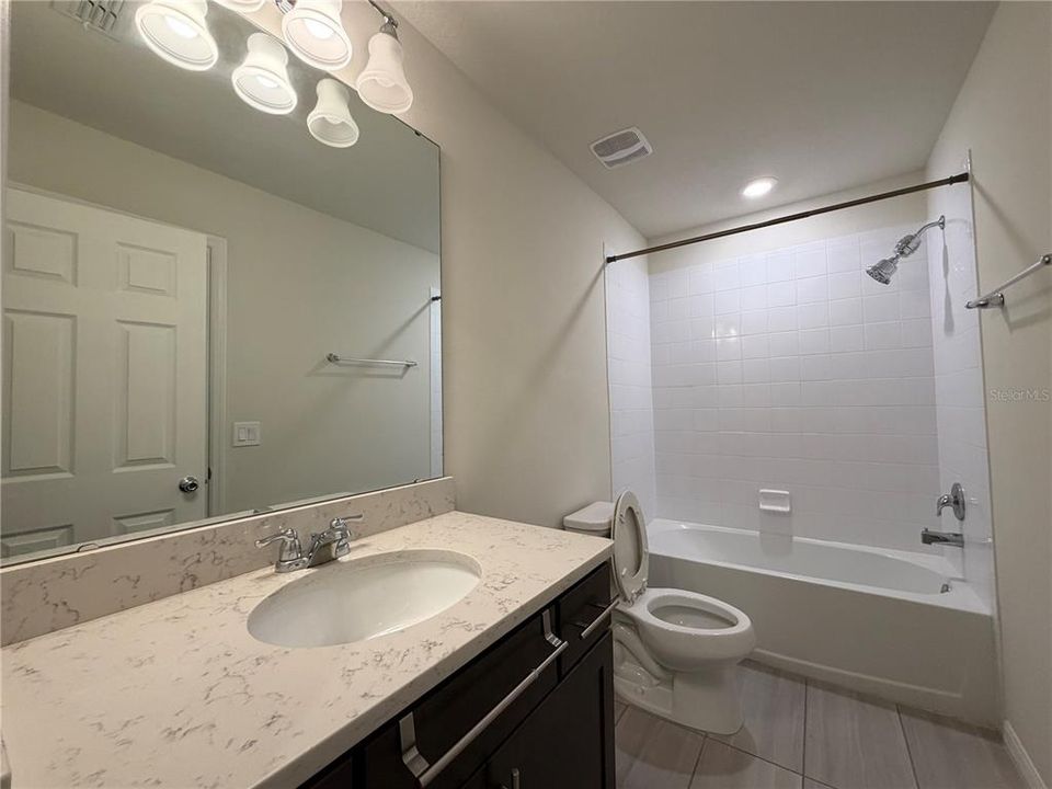 На продажу: $378,000 (2 спален, 2 ванн, 1706 Квадратных фут)