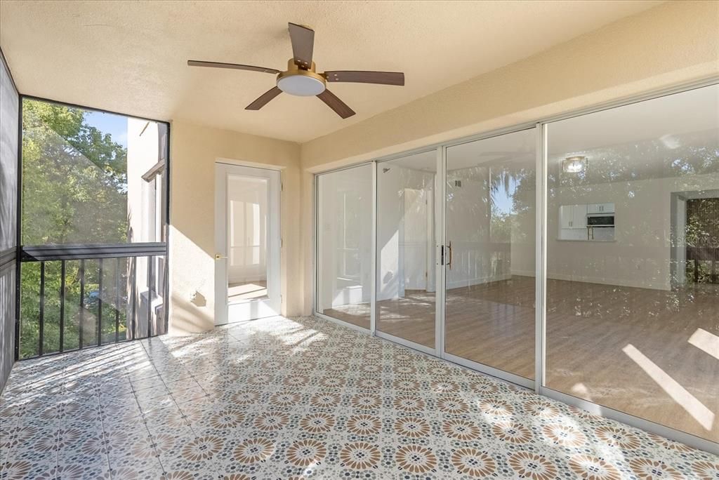 For Sale: $590,000 (2 beds, 2 baths, 1270 Square Feet)