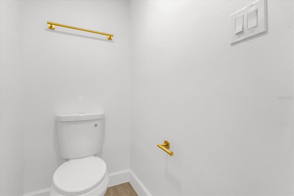 For Sale: $590,000 (2 beds, 2 baths, 1270 Square Feet)