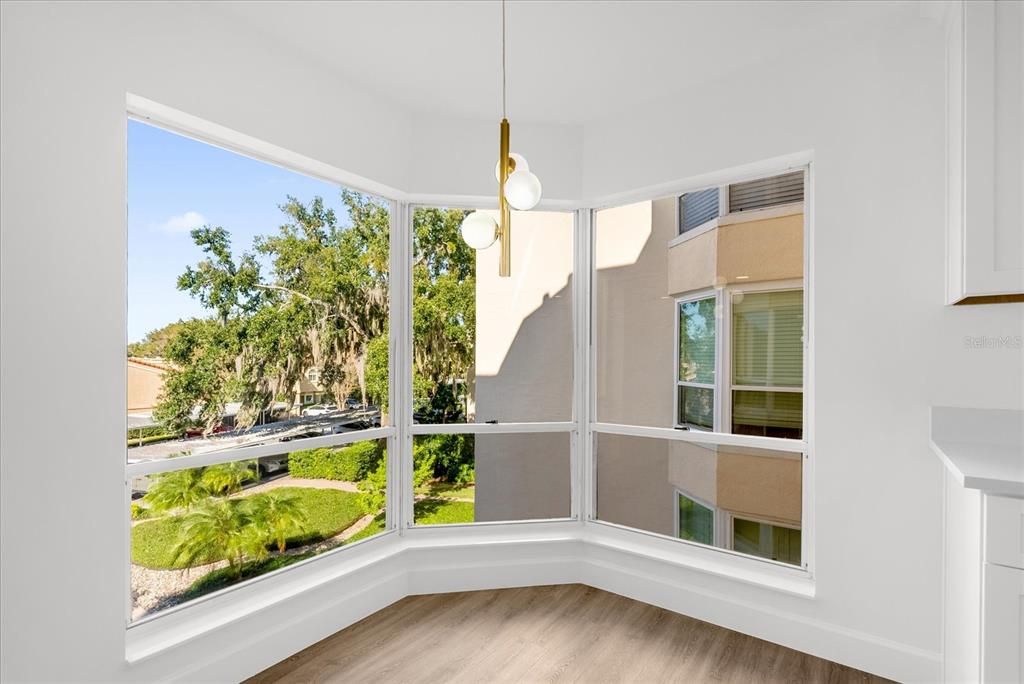 For Sale: $590,000 (2 beds, 2 baths, 1270 Square Feet)