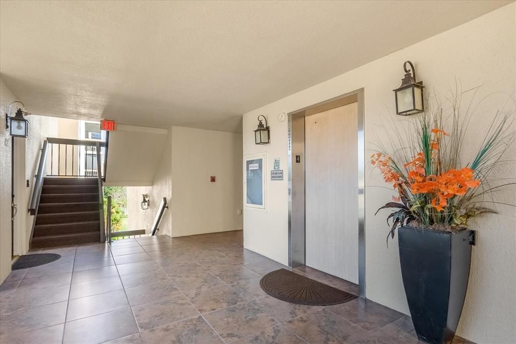 For Sale: $590,000 (2 beds, 2 baths, 1270 Square Feet)