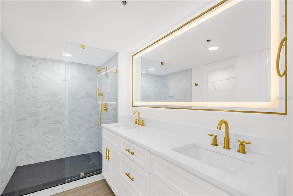 For Sale: $590,000 (2 beds, 2 baths, 1270 Square Feet)