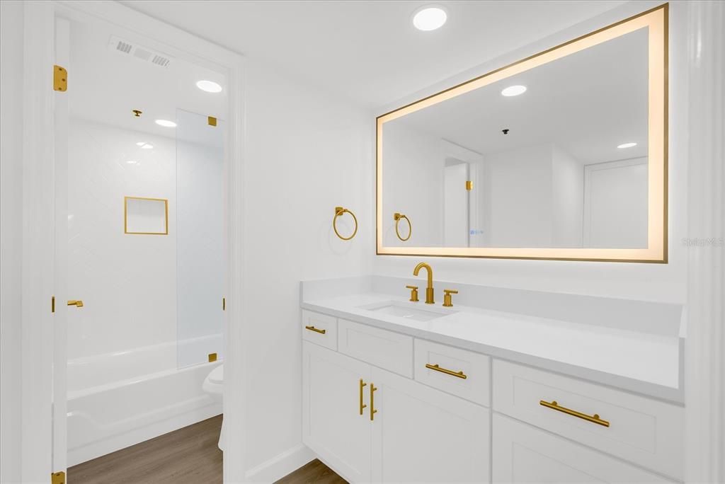 For Sale: $590,000 (2 beds, 2 baths, 1270 Square Feet)