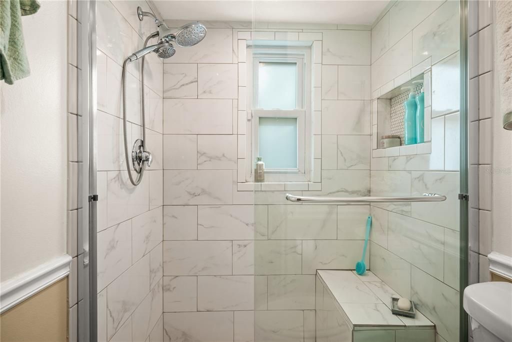 Active With Contract: $399,900 (3 beds, 2 baths, 1164 Square Feet)