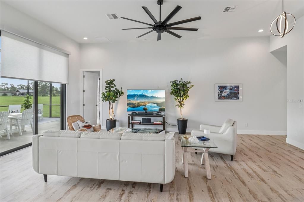 待售: $789,900 (3 贝兹, 2 浴室, 2014 平方英尺)