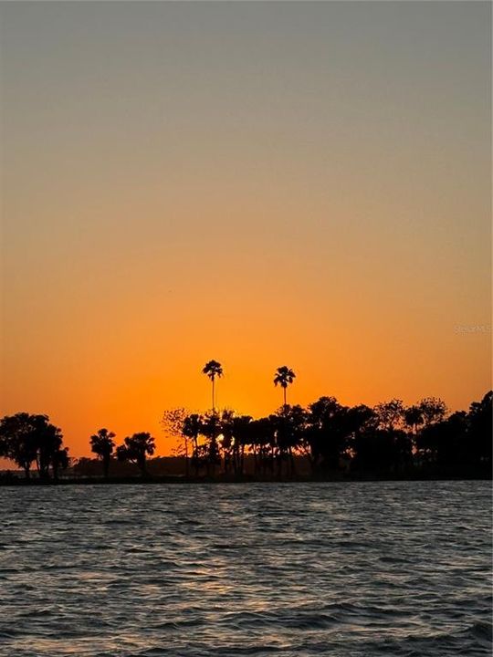 待售: $789,900 (3 贝兹, 2 浴室, 2014 平方英尺)