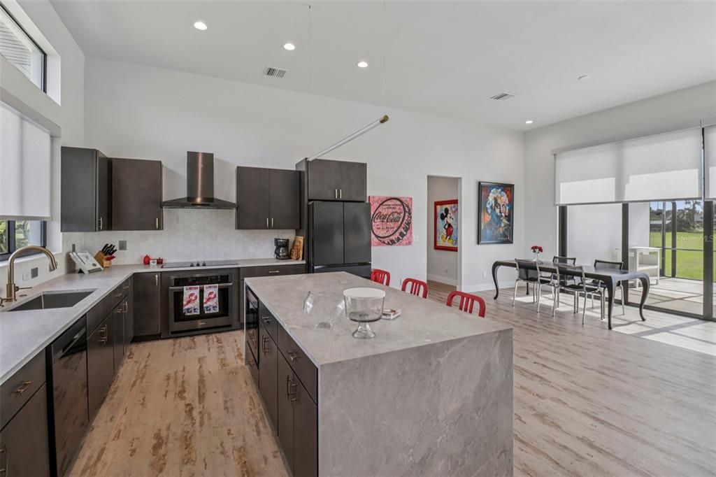 待售: $789,900 (3 贝兹, 2 浴室, 2014 平方英尺)