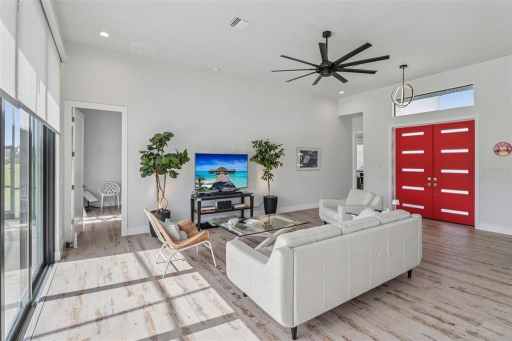 待售: $789,900 (3 贝兹, 2 浴室, 2014 平方英尺)