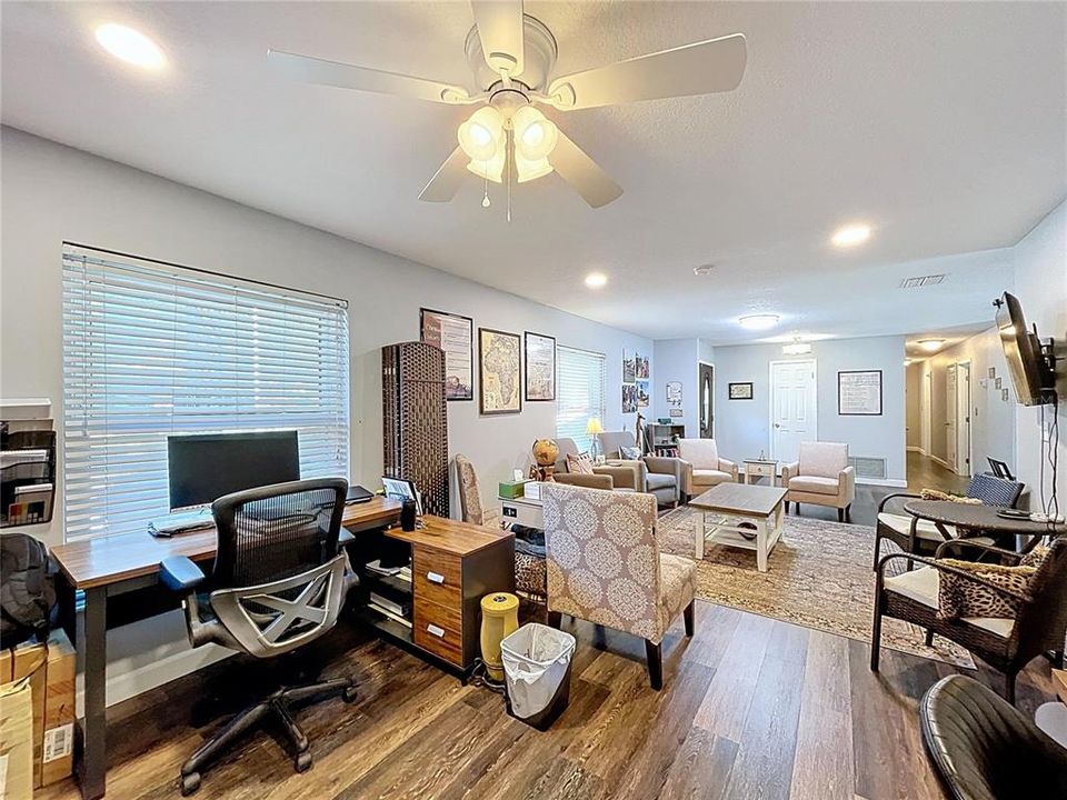 For Sale: $599,000 (5 beds, 3 baths, 2261 Square Feet)