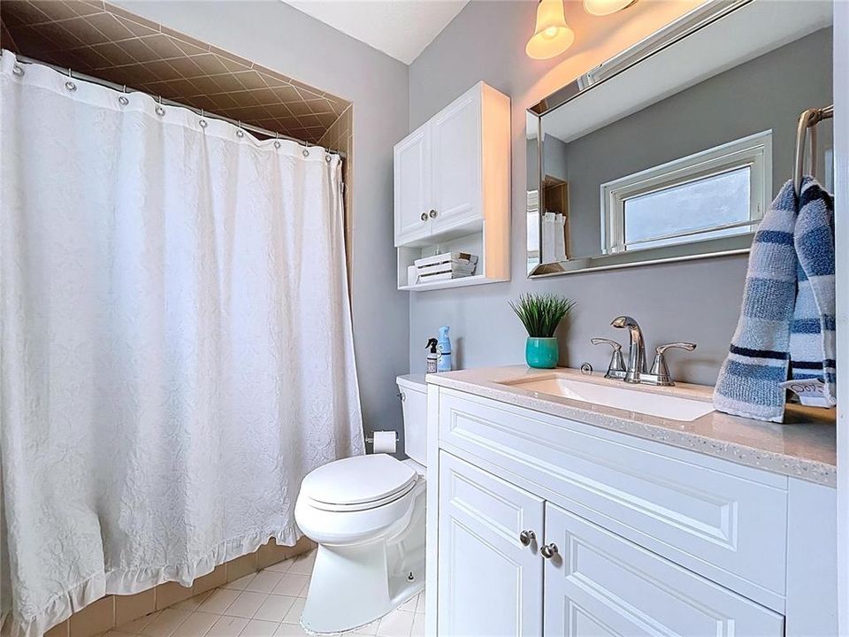 For Sale: $599,000 (5 beds, 3 baths, 2261 Square Feet)