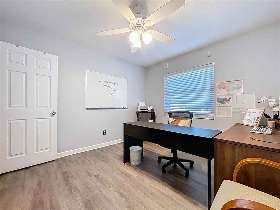 For Sale: $599,000 (5 beds, 3 baths, 2261 Square Feet)