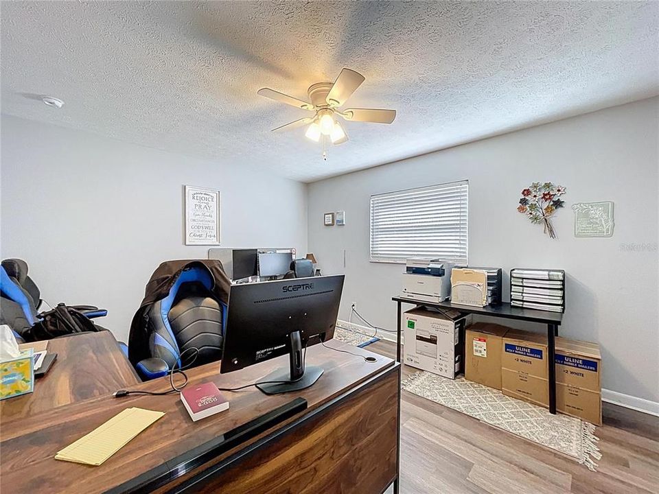 For Sale: $599,000 (5 beds, 3 baths, 2261 Square Feet)