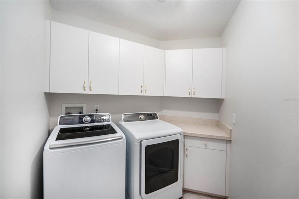 Active With Contract: $795,000 (3 beds, 2 baths, 1991 Square Feet)