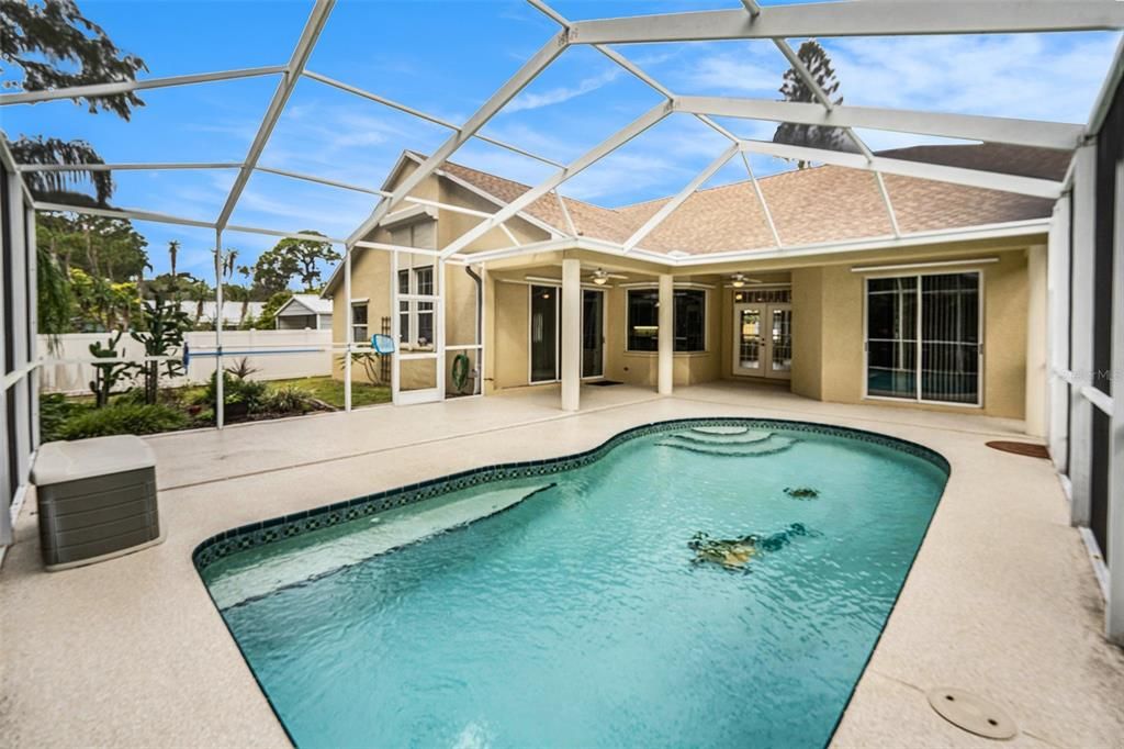 Active With Contract: $795,000 (3 beds, 2 baths, 1991 Square Feet)