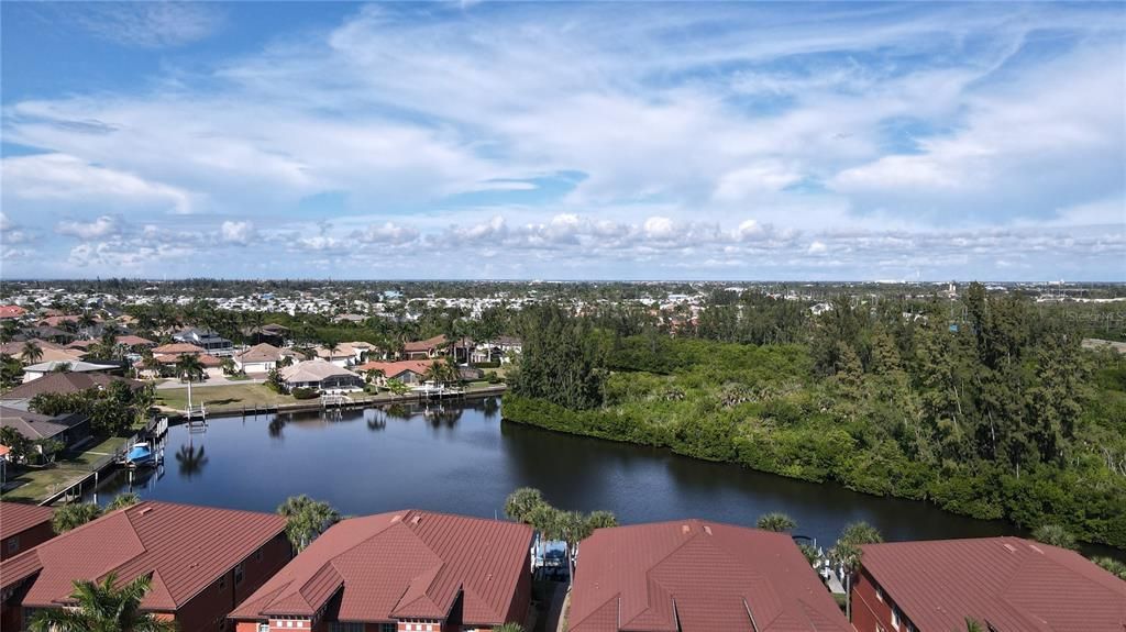 待售: $335,000 (3 贝兹, 2 浴室, 1596 平方英尺)