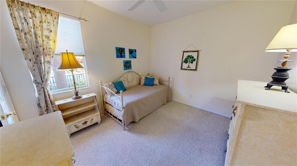 待售: $335,000 (3 贝兹, 2 浴室, 1596 平方英尺)