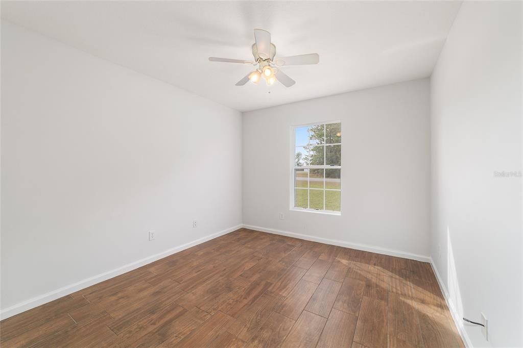 En Venta: $319,900 (4 camas, 2 baños, 2138 Pies cuadrados)