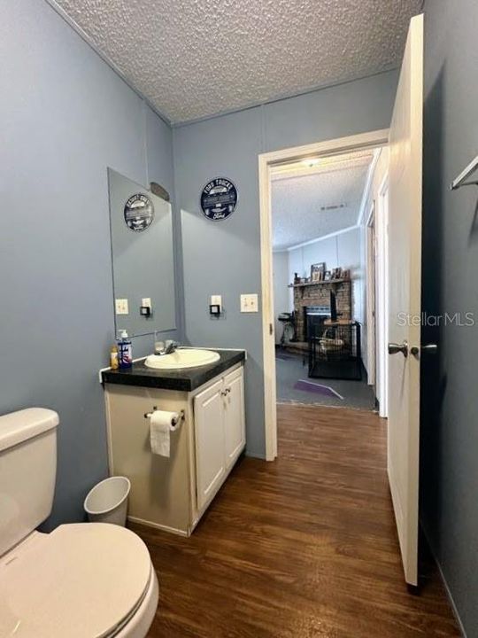 For Sale: $235,000 (3 beds, 2 baths, 1080 Square Feet)