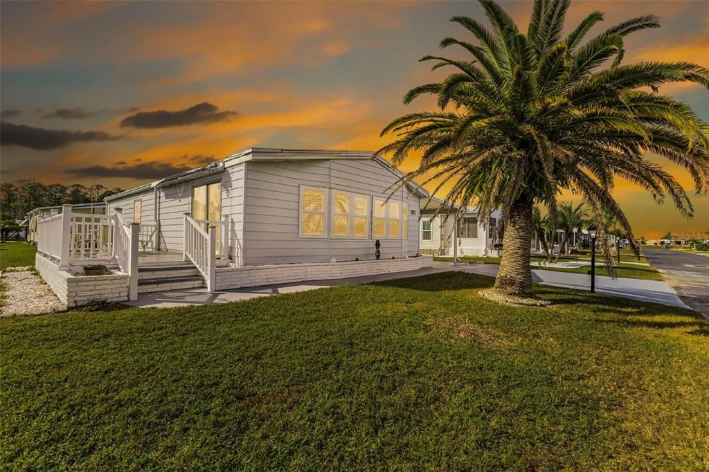 待售: $175,000 (2 贝兹, 2 浴室, 1276 平方英尺)