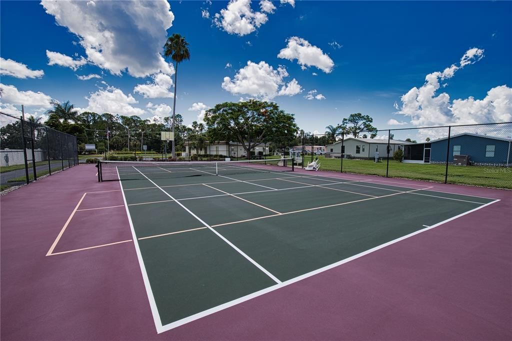 待售: $175,000 (2 贝兹, 2 浴室, 1276 平方英尺)