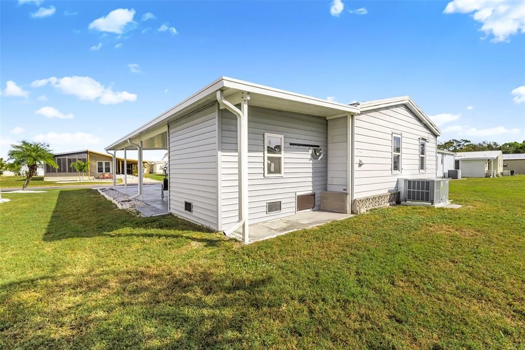 待售: $175,000 (2 贝兹, 2 浴室, 1276 平方英尺)