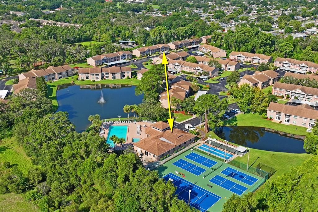 На продажу: $159,999 (2 спален, 1 ванн, 835 Квадратных фут)