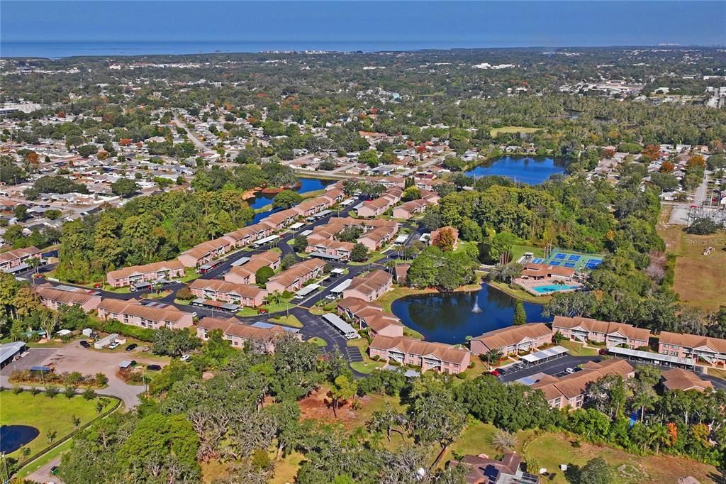 На продажу: $159,999 (2 спален, 1 ванн, 835 Квадратных фут)