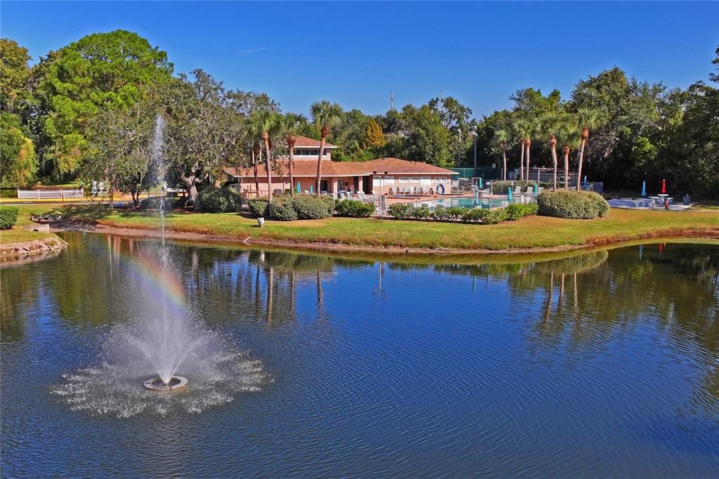 На продажу: $159,999 (2 спален, 1 ванн, 835 Квадратных фут)