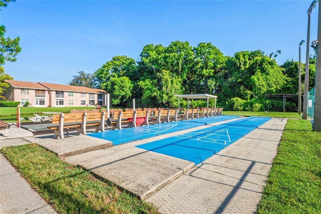 На продажу: $159,999 (2 спален, 1 ванн, 835 Квадратных фут)