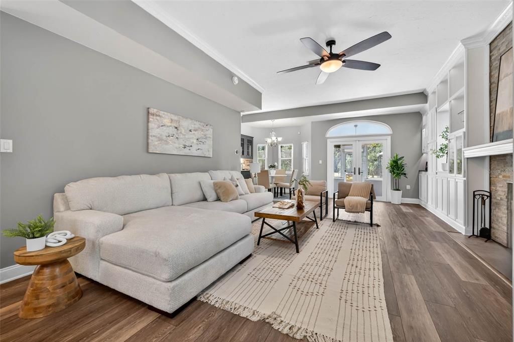 For Sale: $800,000 (3 beds, 2 baths, 1870 Square Feet)