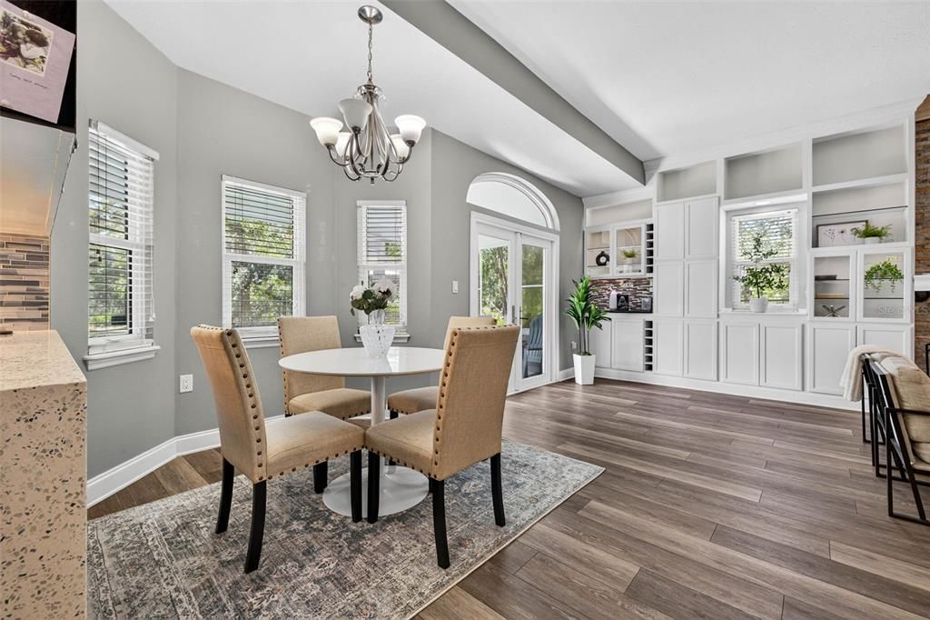 For Sale: $800,000 (3 beds, 2 baths, 1870 Square Feet)