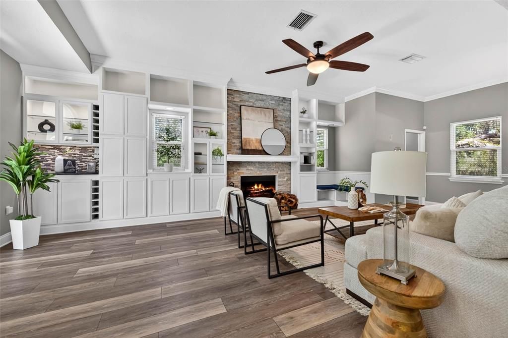 For Sale: $800,000 (3 beds, 2 baths, 1870 Square Feet)