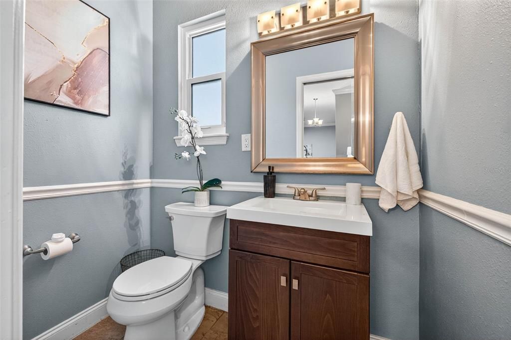 For Sale: $800,000 (3 beds, 2 baths, 1870 Square Feet)