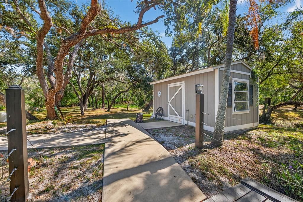 For Sale: $800,000 (3 beds, 2 baths, 1870 Square Feet)