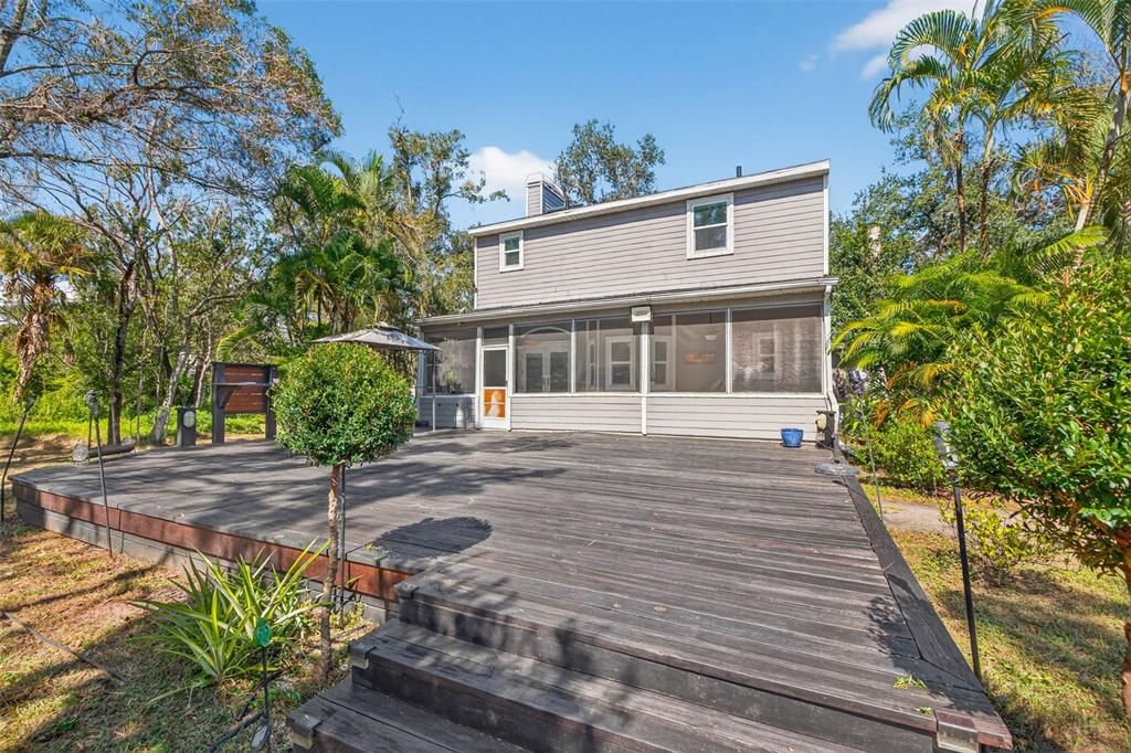 For Sale: $800,000 (3 beds, 2 baths, 1870 Square Feet)