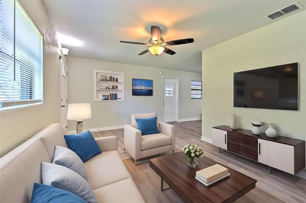 For Rent: $2,150 (3 beds, 1 baths, 1119 Square Feet)