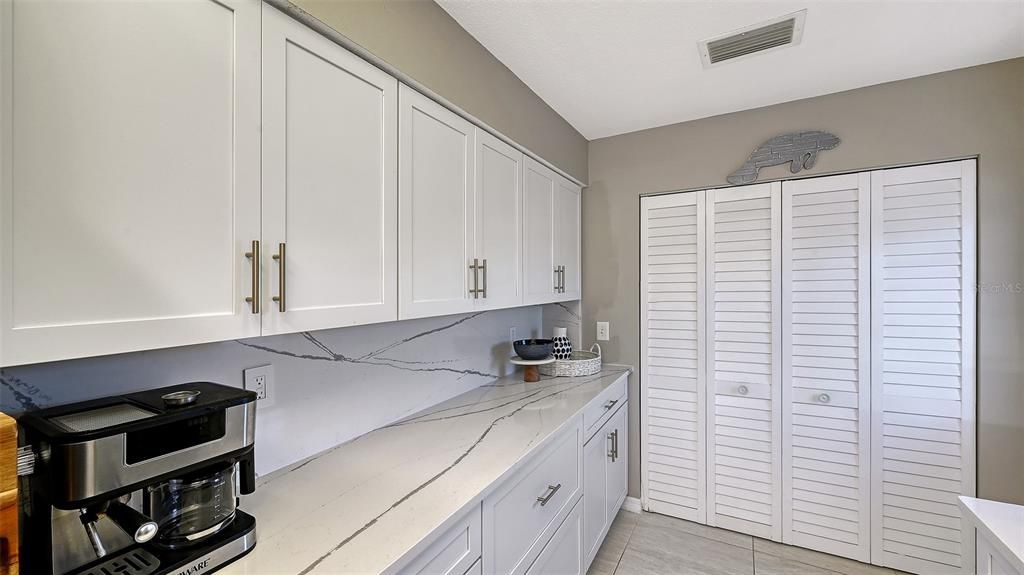 For Sale: $525,000 (2 beds, 2 baths, 1394 Square Feet)