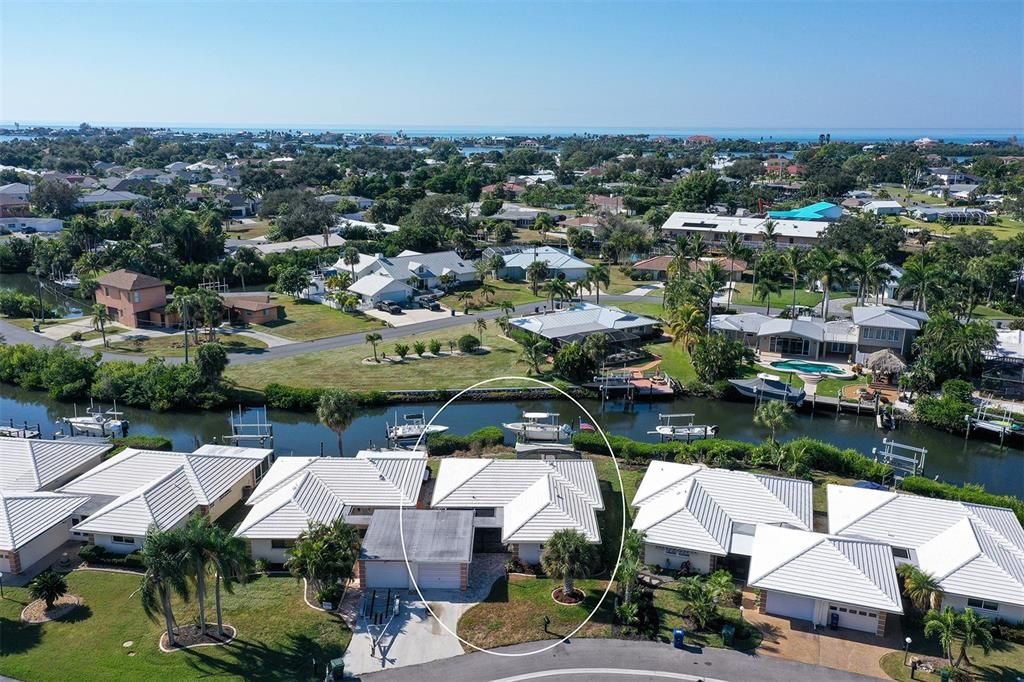 For Sale: $525,000 (2 beds, 2 baths, 1394 Square Feet)