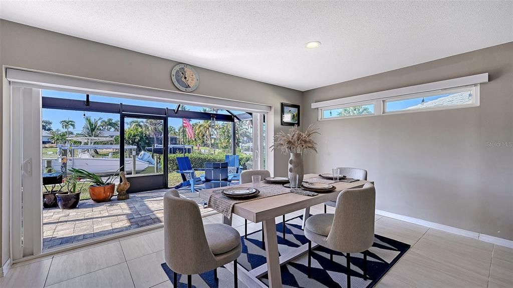 For Sale: $525,000 (2 beds, 2 baths, 1394 Square Feet)