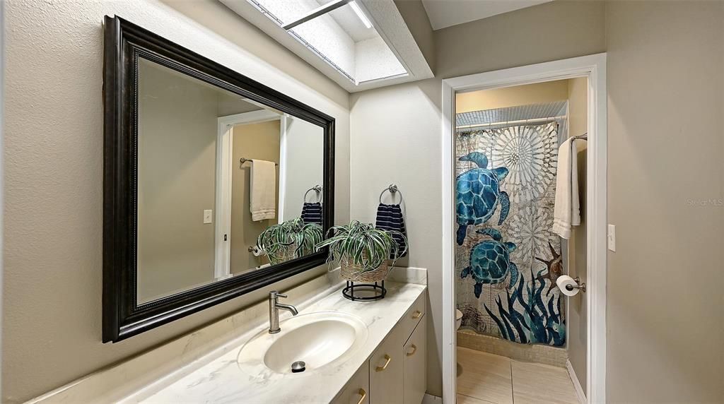 For Sale: $525,000 (2 beds, 2 baths, 1394 Square Feet)