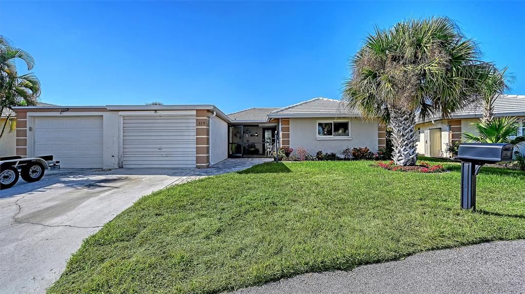 For Sale: $525,000 (2 beds, 2 baths, 1394 Square Feet)