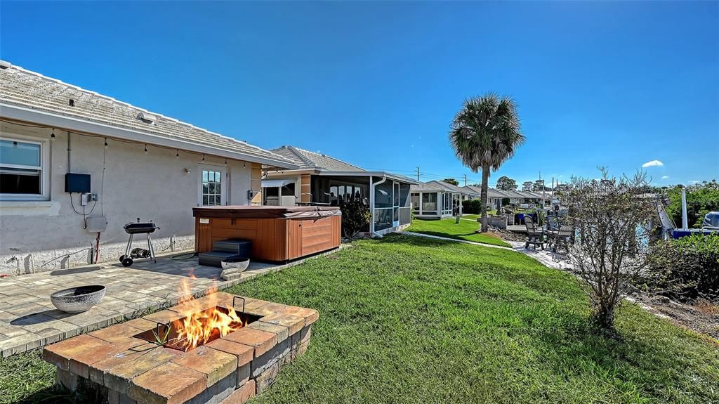 For Sale: $525,000 (2 beds, 2 baths, 1394 Square Feet)