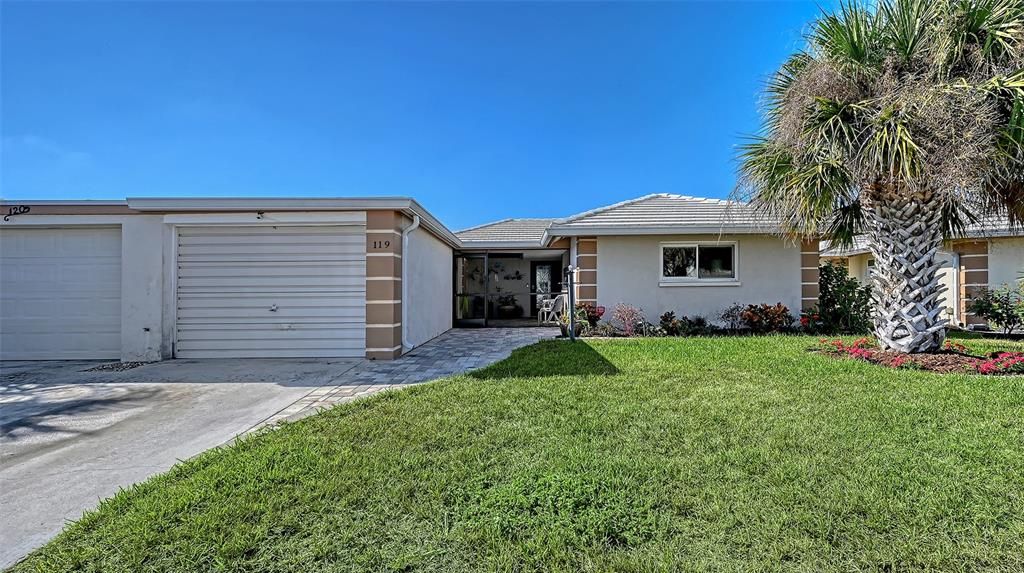 For Sale: $525,000 (2 beds, 2 baths, 1394 Square Feet)