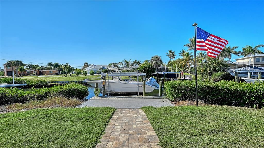 For Sale: $525,000 (2 beds, 2 baths, 1394 Square Feet)