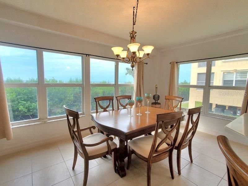 For Rent: $2,400 (2 beds, 2 baths, 1530 Square Feet)