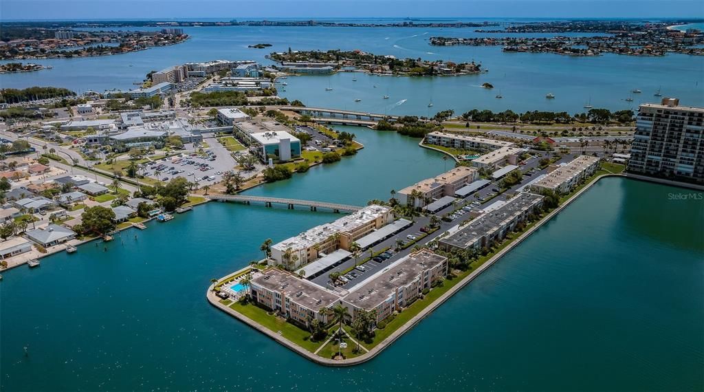 待售: $275,000 (1 贝兹, 1 浴室, 805 平方英尺)