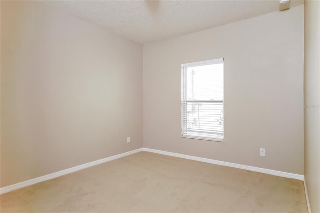 For Rent: $2,345 (3 beds, 2 baths, 1695 Square Feet)